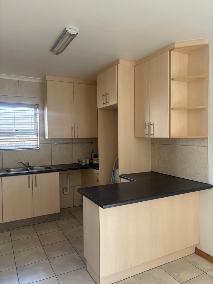 To Let 1 Bedroom Property for Rent in Van Der Stel Eastern Cape